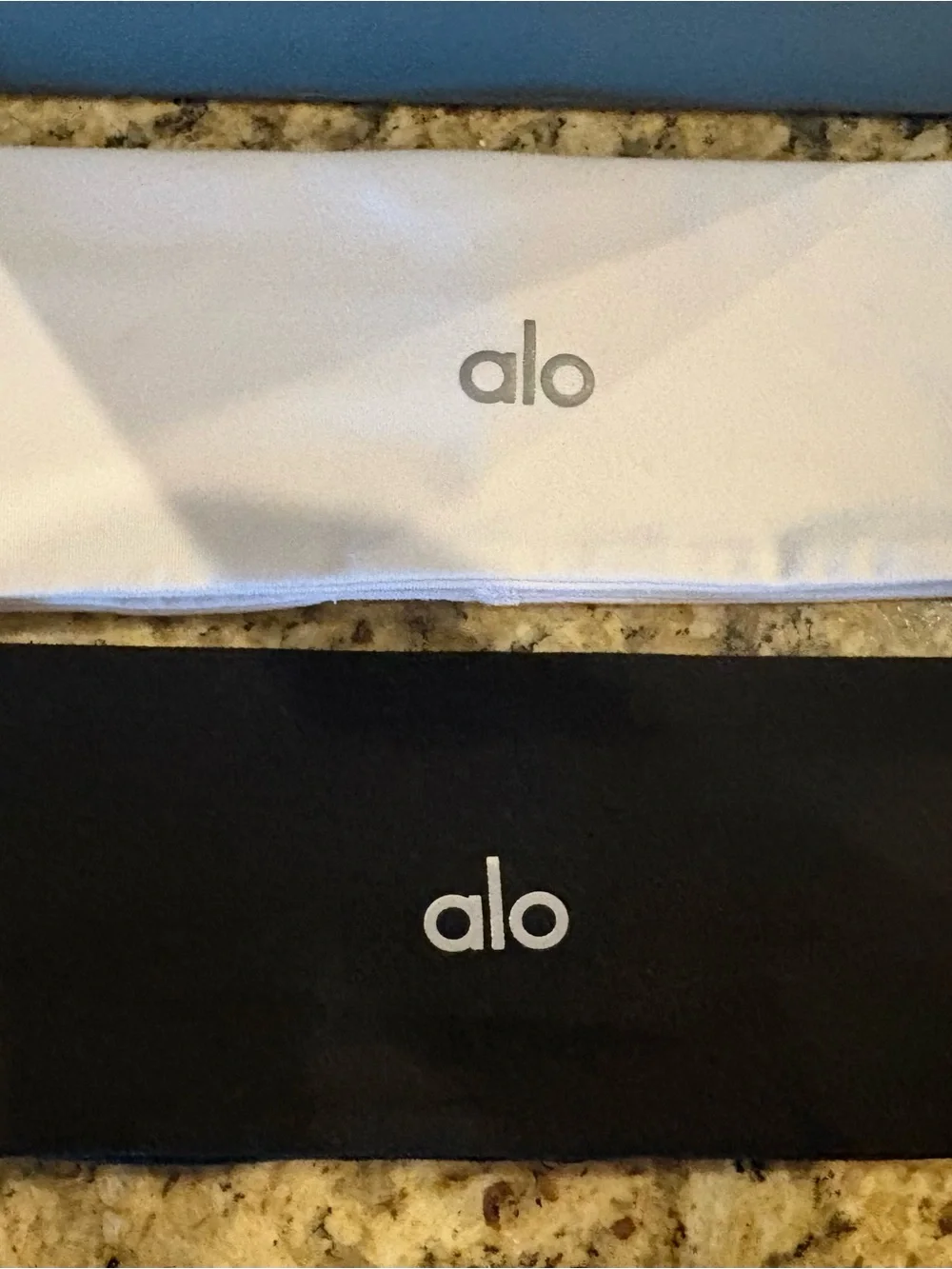 ALO Yoga headband set